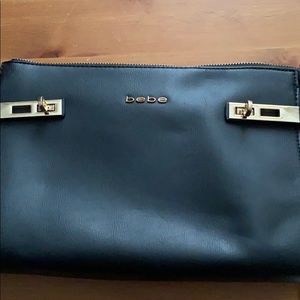 Bebe clutch